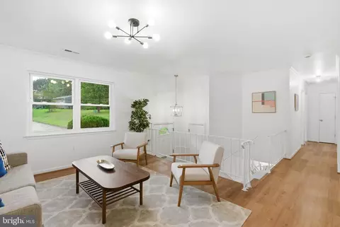 Entry Way - 9716 Franklin Ave, Lanham, MD 20706 photo 2 of 7