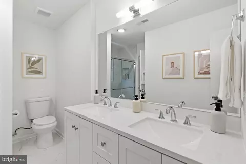 Entry Way - 9716 Franklin Ave, Lanham, MD 20706 photo 1 of 7
