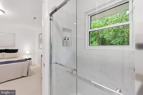 Bath - 9716 Franklin Ave, Lanham, MD 20706 photo 1 of 2
