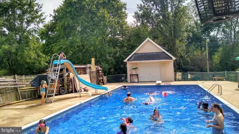 Exterior - 1030 Kings Tree Dr, Bowie, MD 20721 photo 2 of 3