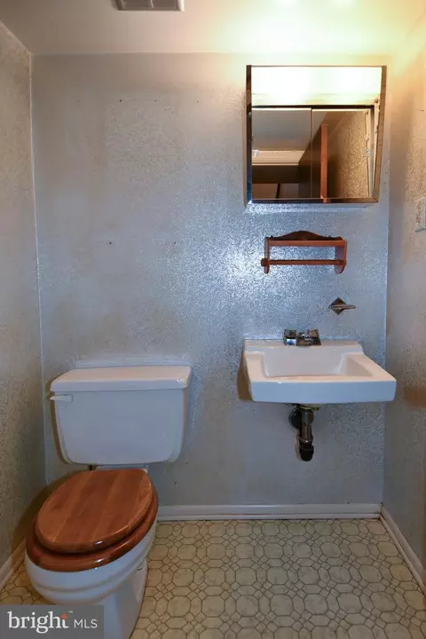 Bath - 1030 Kings Tree Dr, Bowie, MD 20721 photo 6 of 6