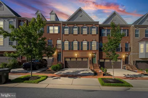15618 Burford Ln, Marlboro, MD 20774