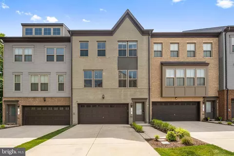 4 Albany Pl, Marlboro, MD 20774