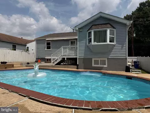 5923 Berwyn Rd, College Park, MD 20740