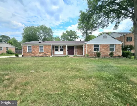 12532 Surrey Circle Dr, Fort Washington, MD 20744