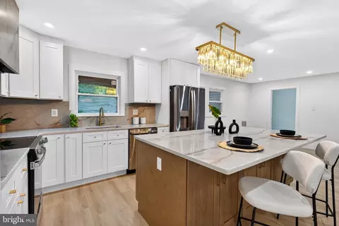 Kitchen - 9200 Pleasant Ct, Laurel, MD 20708 photo 4 of 5