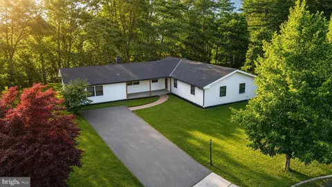 9200 Pleasant Ct, Laurel, MD 20708