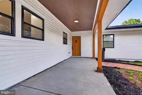 Exterior - 9200 Pleasant Ct, Laurel, MD 20708 photo 3 of 10
