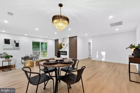 Dining - 9200 Pleasant Ct, Laurel, MD 20708 photo 3 of 4