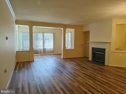 13310 New Acadia Ln #107, Marlboro, MD 20774