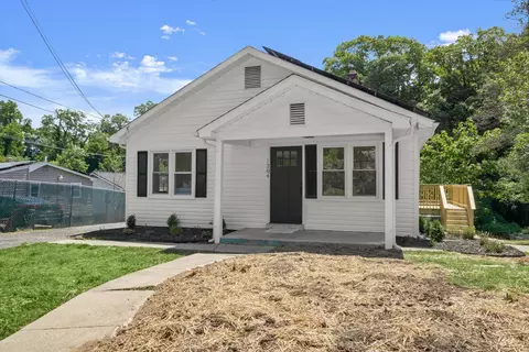 1204 Nova Ave, Capitol Heights, MD 20743