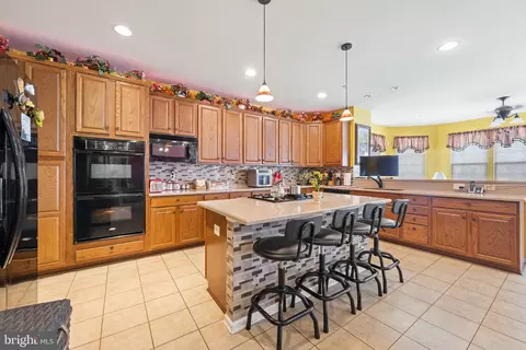 Kitchen - 7207 Sudley, Brandywine, MD 20613 photo 4 of 5