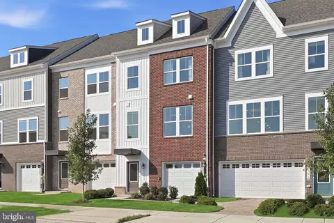 7513 Braun St, Laurel, MD 20707
