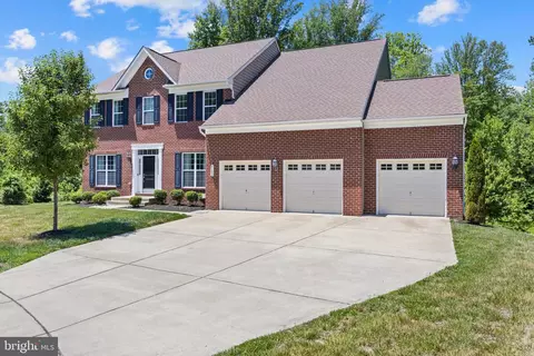 Exterior - 6102 Oglethorpe Mill Dr, Brandywine, MD 20613 photo 2 of 6