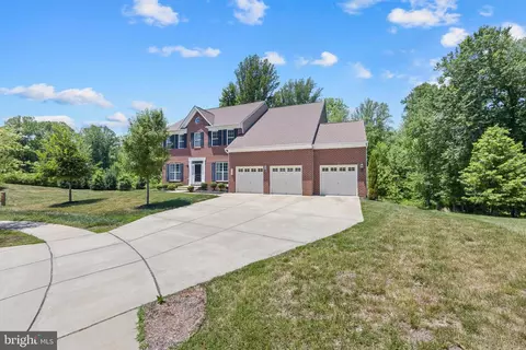 6102 Oglethorpe Mill Dr, Brandywine, MD 20613