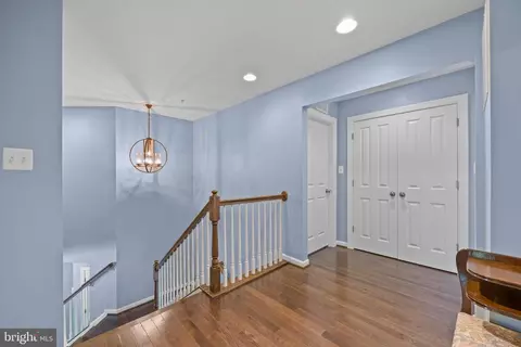 Entry Way - 6102 Oglethorpe Mill Dr, Brandywine, MD 20613 photo 8 of 9