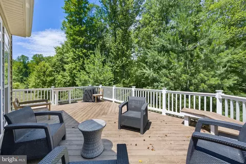 Exterior - 6102 Oglethorpe Mill Dr, Brandywine, MD 20613 photo 6 of 6