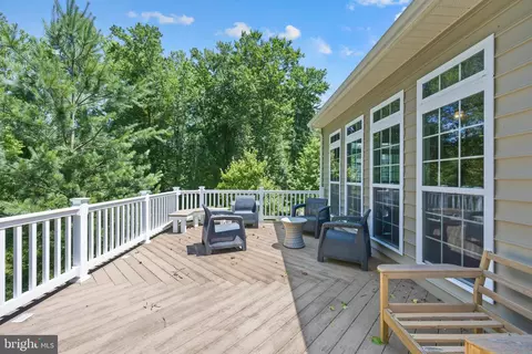 Exterior - 6102 Oglethorpe Mill Dr, Brandywine, MD 20613 photo 4 of 6