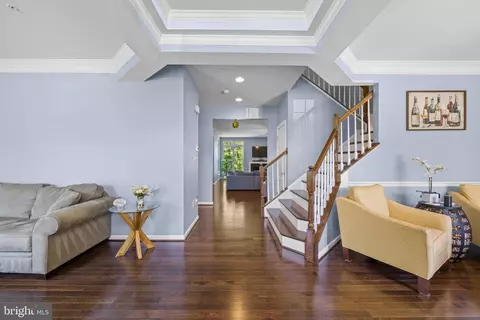 Entry Way - 6102 Oglethorpe Mill Dr, Brandywine, MD 20613 photo 2 of 9