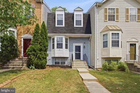7206 S Ora Ct, Greenbelt, MD 20770