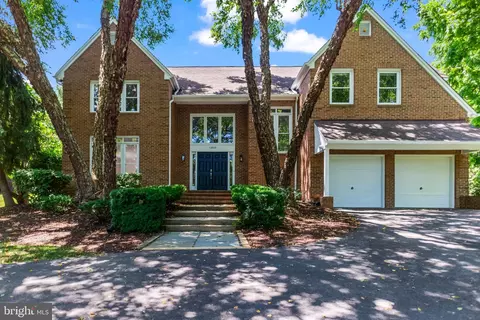 13805 W End Farm Rd, Marlboro, MD 20772