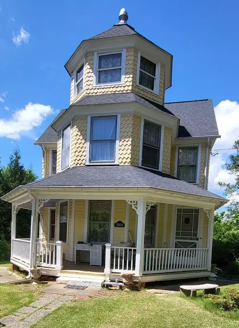 5804 Ruatan St, College Park, MD 20740