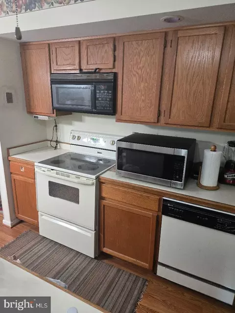 12112 Apache Tears Cir, Laurel, MD 20708 photo 11