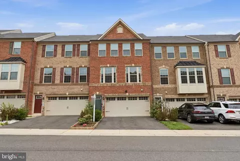 5706 Richmanor Ter #E, Marlboro, MD 20772
