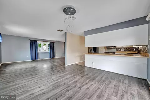 Living - 1409 2nd St, Lanham, MD 20706 photo 6 of 13