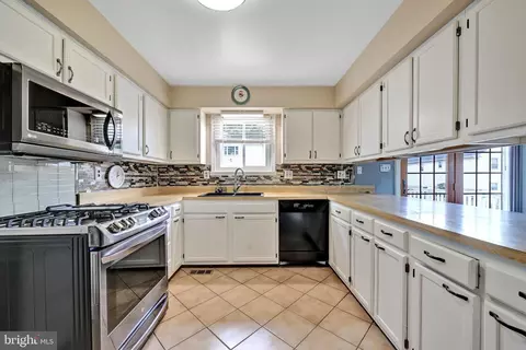 Kitchen - 1409 2nd St, Lanham, MD 20706 photo 2 of 4