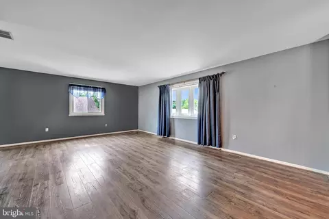 Living - 1409 2nd St, Lanham, MD 20706 photo 4 of 13