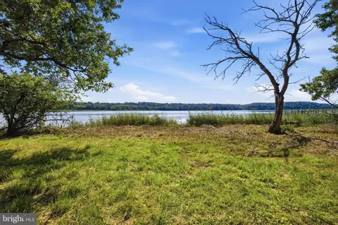 View/Area - 17501 Watershed Dr, Marlboro, MD 20772 photo 3 of 13