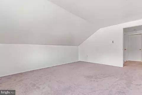 Bedroom - 9203 Twin Hill Ln, Laurel, MD 20708 photo 5 of 10