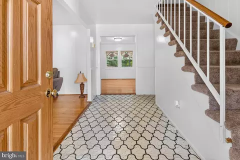 Entry Way - 9203 Twin Hill Ln, Laurel, MD 20708 photo 2 of 4