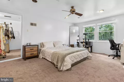 Bedroom - 9203 Twin Hill Ln, Laurel, MD 20708 photo 6 of 10