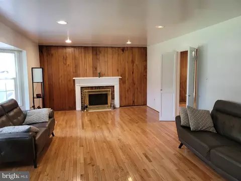 Living - 9203 Twin Hill Ln, Laurel, MD 20708 photo 3 of 3
