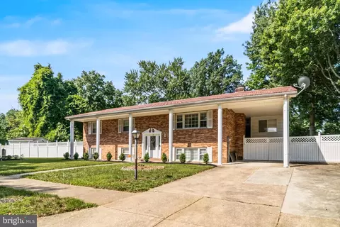 12817 Peace Dr, Fort Washington, MD 20744