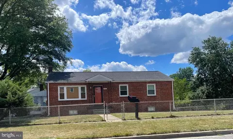 2331 Scott Key Dr, District Heights, MD 20747