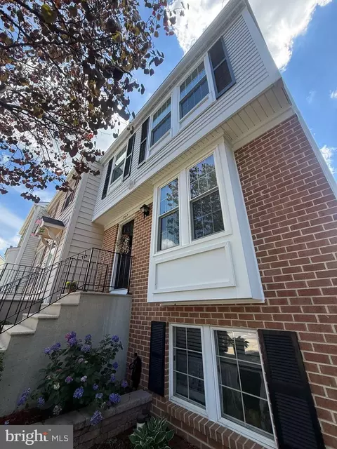 11413 Red Jade Ct #2-2, Marlboro, MD 20774