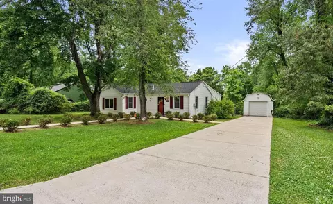 14905 White Hall Ave, Accokeek, MD 20607