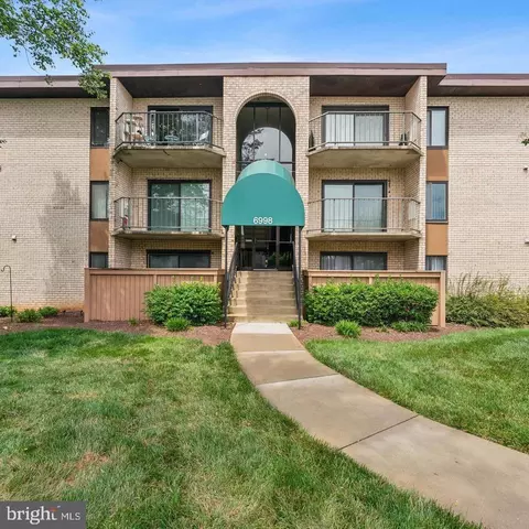 6998 Hanover Pkwy #4, Greenbelt, MD 20770