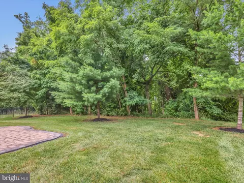 Exterior - 2805 Trotter Park Ln, Lanham, MD 20706 photo 4 of 4