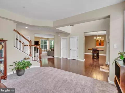 Entry Way - 2805 Trotter Park Ln, Lanham, MD 20706 photo 3 of 6