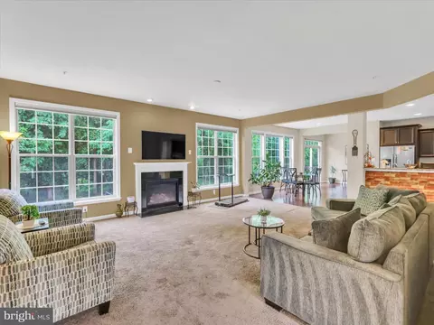 Living - 2805 Trotter Park Ln, Lanham, MD 20706 photo 5 of 7