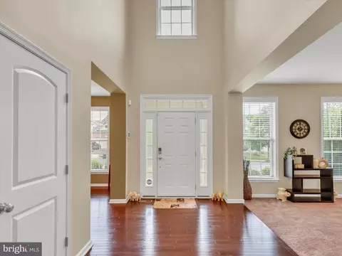 Entry Way - 2805 Trotter Park Ln, Lanham, MD 20706 photo 1 of 6
