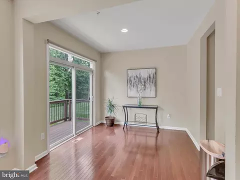 Entry Way - 2805 Trotter Park Ln, Lanham, MD 20706 photo 5 of 6