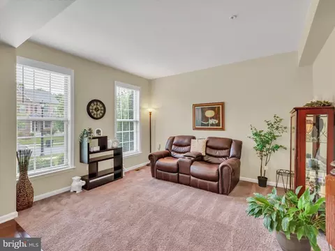 Living - 2805 Trotter Park Ln, Lanham, MD 20706 photo 1 of 7