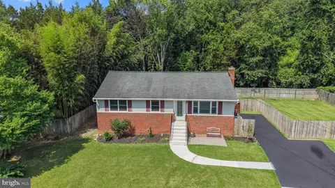 7100 Old Chapel Dr, Bowie, MD 20715