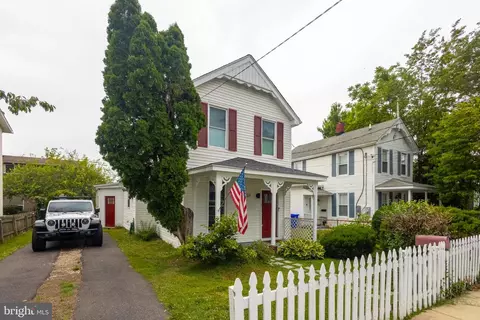 Exterior - 37 4th St, Laurel, MD 20707 photo 3 of 7