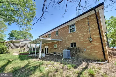 Exterior - 6005 Spell Rd, Clinton, MD 20735 photo 5 of 6